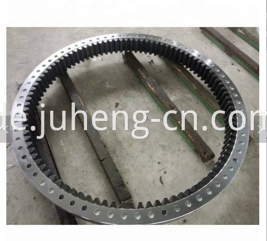 R320lc 7 Swing Bearing